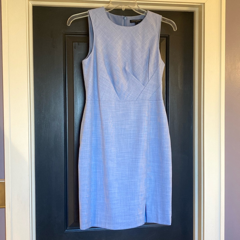 Banana Republic light blue sleeveless knee length dress